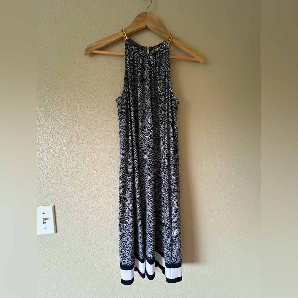 🌟 Michael Kors halter shift dress in navy and white gold chain neckline 🌟